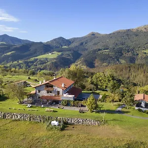 urain-suites-apartments-at-flysch-coast.basquecountryhotels.org/